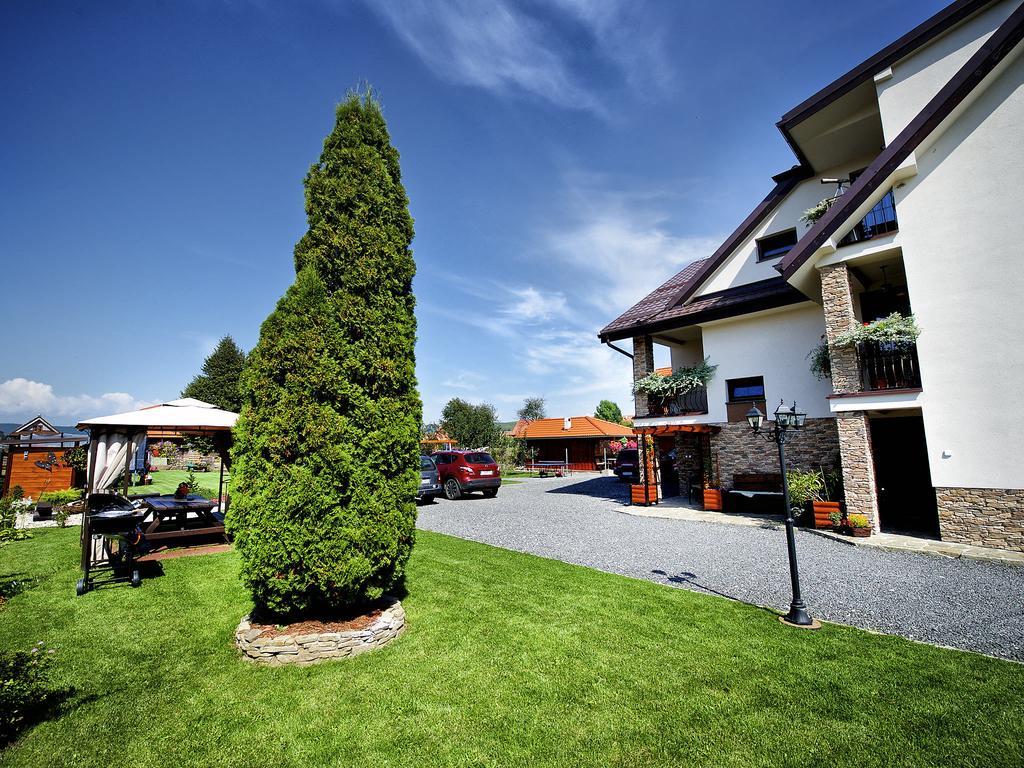 Villa Raj Hrabusice Exterior photo